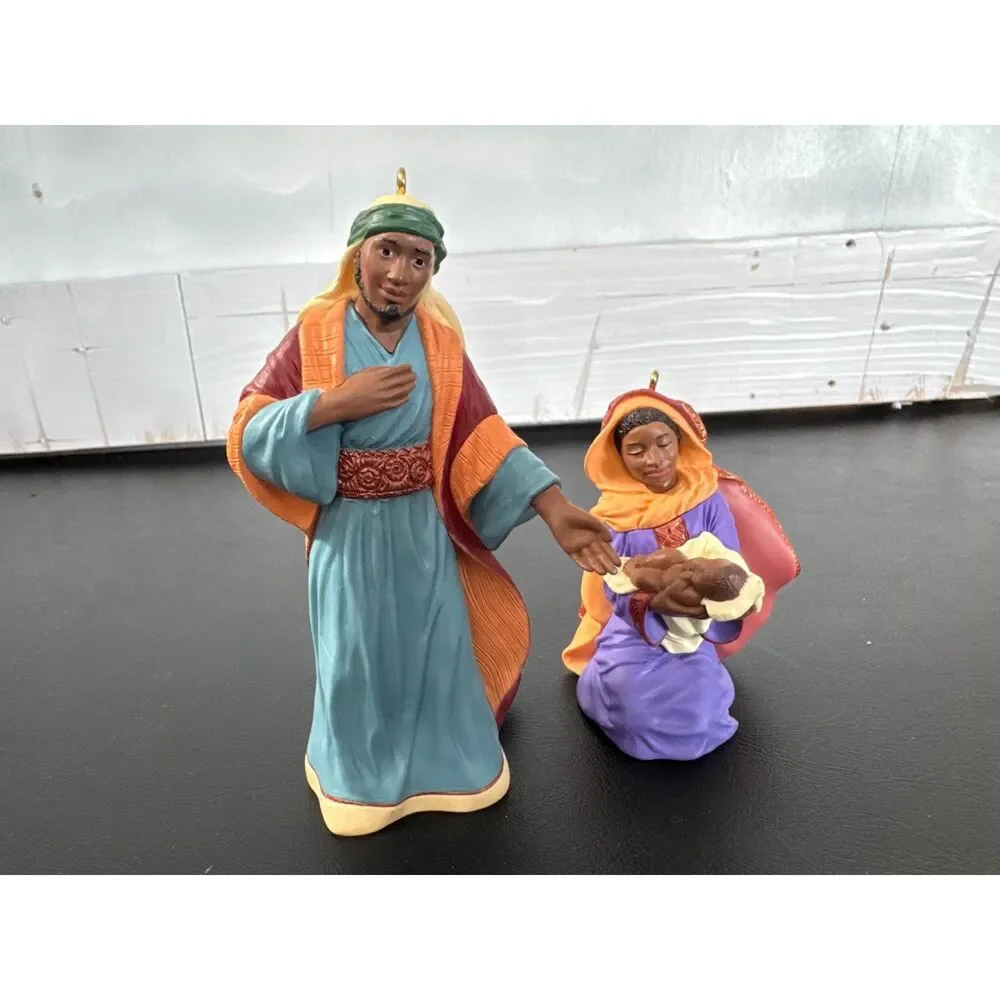 Hallmark Ornament Black African American Nativity Jesus Mary Joseph 1995 Heavens
